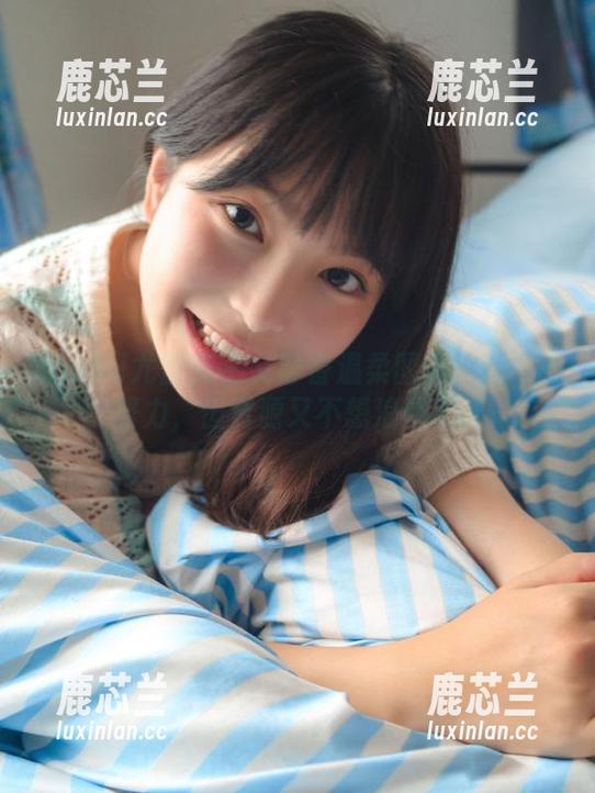 YouMi尤蜜荟-艾静香 YouMi尤蜜荟 - 艾静香温柔图集:我不想努力,但资源又不想浪费.txt