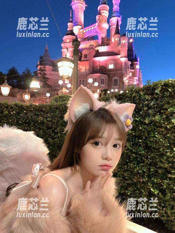 YouWu尤物馆 - 感受Seven小七私拍修女系列的魅力，精美资源让你回味无穷.txt