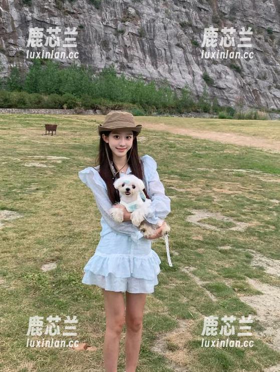YouWu尤物馆 - 探秘小尤奈长腿写真，尽享独特艺术资源与视觉盛宴！.txt