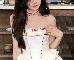 YouWu尤物馆 - 悦儿Yuky连体衣写真极致分享：细腻图片展现个人魅力，让你领略不同的时尚角度！.txt
