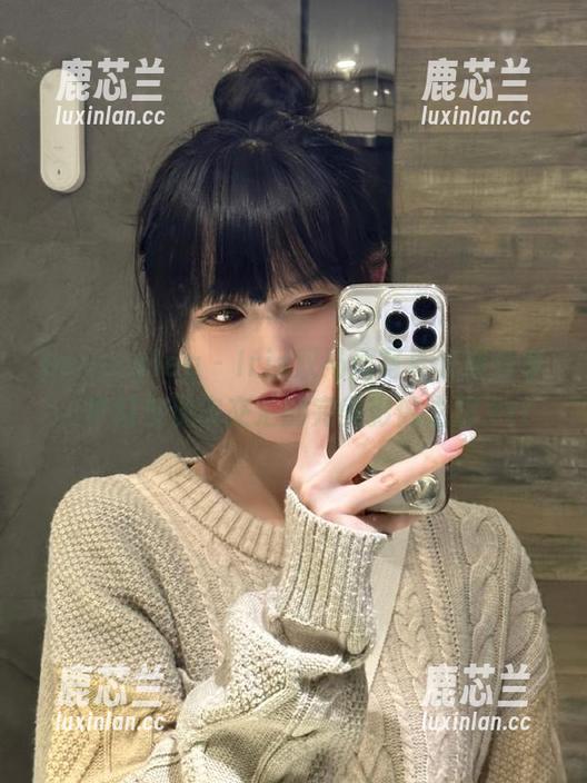 beautyleg - Iris双马尾写真套图分享：梦幻与现实交汇的完美影像之旅.txt