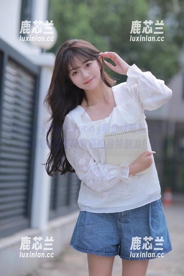 beautyleg - Jenny带你领略黑白世界，在线获取写真资源的独特魅力！.txt