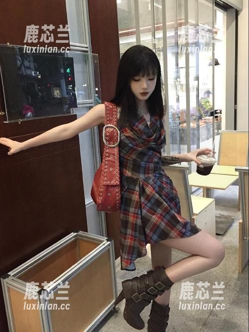 beautyleg - Lilian短裙主题高清图册，展现无限创意与незабываемый魅力.txt