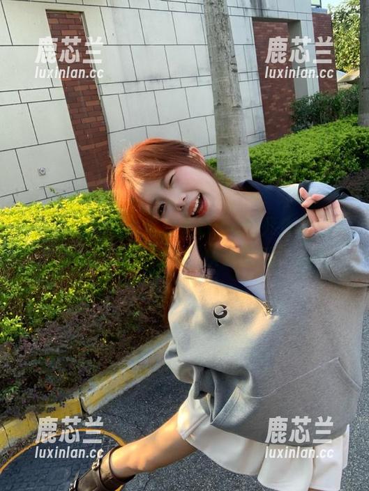 beautyleg - 这就是Luna的死库水图片合集，清凉又撩人，快来围观！.txt