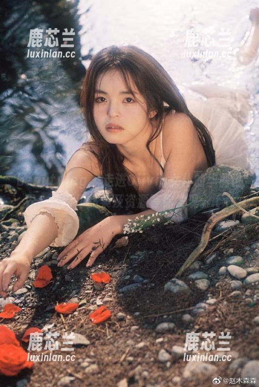 beautyleg - 走进Olivia女仆的华丽世界，最新作品集及资源等你发现。.txt