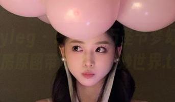 beautyleg - PinQ的万圣节梦幻之旅：私房原图带你走进奇妙世界.txt