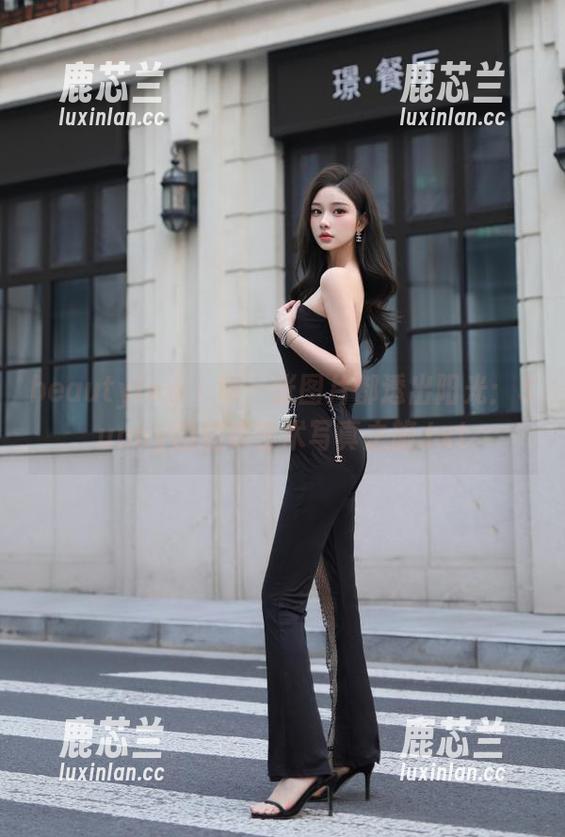 beautyleg - 每一张图片都透出阳光：Sunny的透明艺术写真之旅.txt