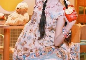 beautyleg - Tammy办公室写真图册：领略她职场生活中的创意及美丽合集.txt