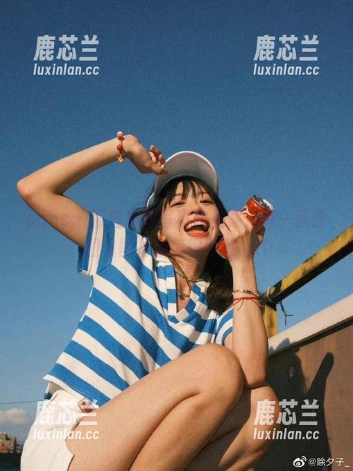 pans - 狐狸姐姐写真作品集：每一张原图与图片都值得收藏.txt - 鹿芯兰