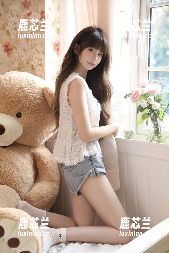 pans - 夏涵水手服风情作品集：原图呈现不一样的夏日诱惑.txt