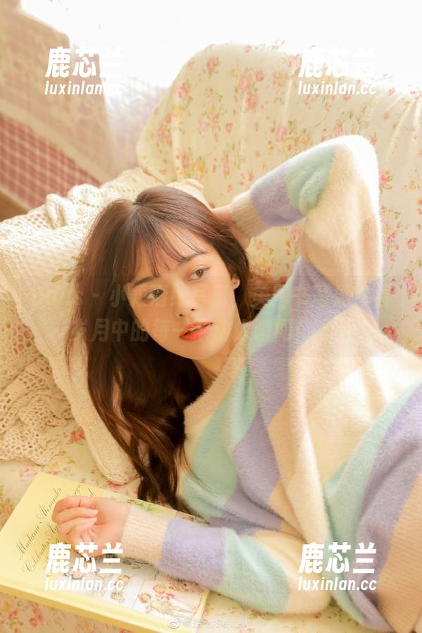 pans-小颖 pans - 小颖清纯写真,美图书写她青春岁月中的每一个动人瞬间!.txt