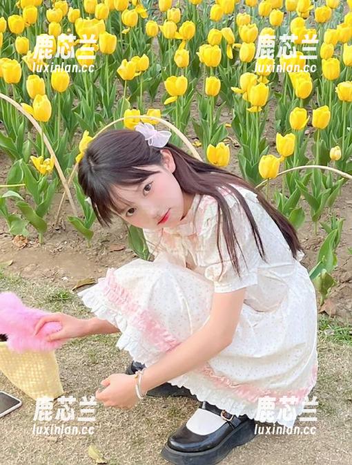 pans - 果汁红裙甜美协奏曲：写真图包合集，缔造浪漫故事.txt