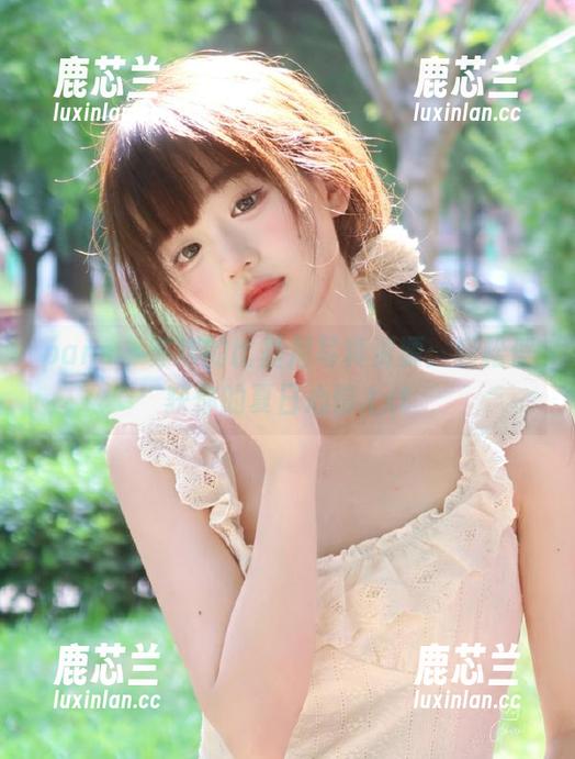 pans - 苏琪的比基尼写真资源：轻松俘获你的夏日心情.txt