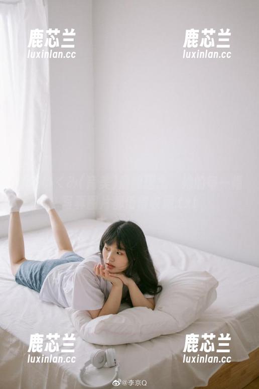 领略いくみ(育美)清纯理念：她的每一幅写真图片都值得收藏.txt