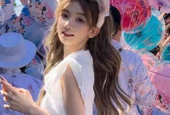 丽柜 - 小七独家定制女仆图集，展现可爱与优雅的完美结合.txt