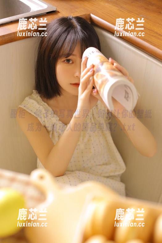 丽柜 - 桃子的写真世界，如何让你的壁纸成为一幅动人的精品典藏？.txt