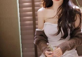 丽柜 - 语寒带你走进白色的世界:超赞作品图集推荐.txt