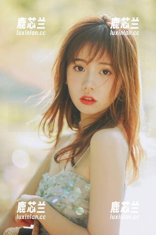 丽柜 - 原图分享：钟晴妹妹的写真展现了青春与活力的完美结合！.txt