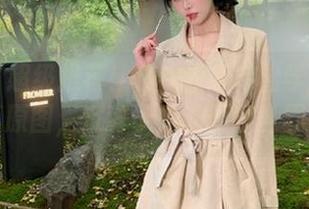 丽柜 - 超级推荐！在线查看韩雪学姐的高清写真原图，沉醉于她的摄影世界！.txt