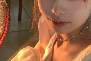 高清乔依丝和服写真合集：穿越时光的美丽瞬间.txt
