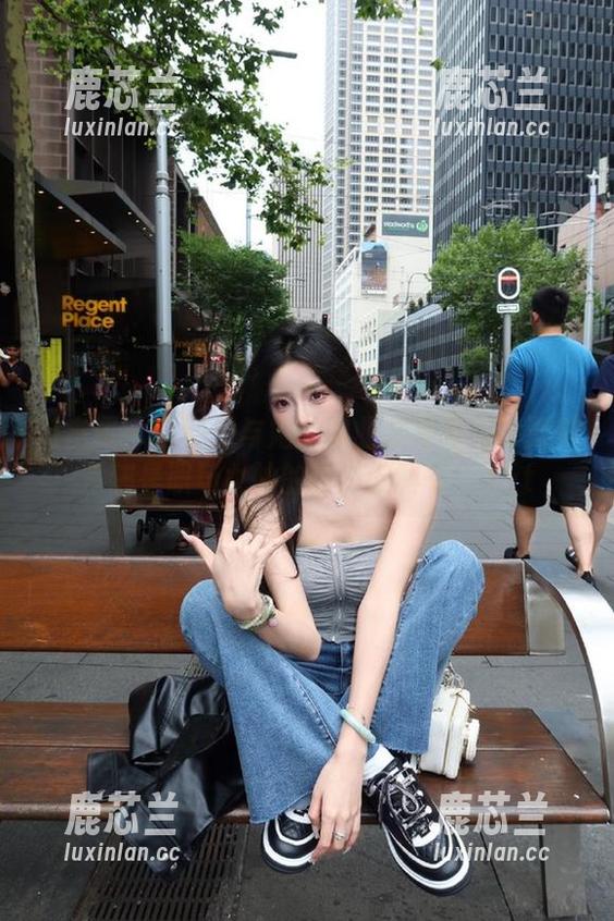 微密圈 - 乙醇子与她的职业装写真：每张照片都是职场女神的时尚教科书！.txt