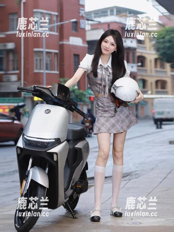 九柒喵 九柒喵限时送福利,肉丝写真全免费,快来抢占你的位置吧!.txt