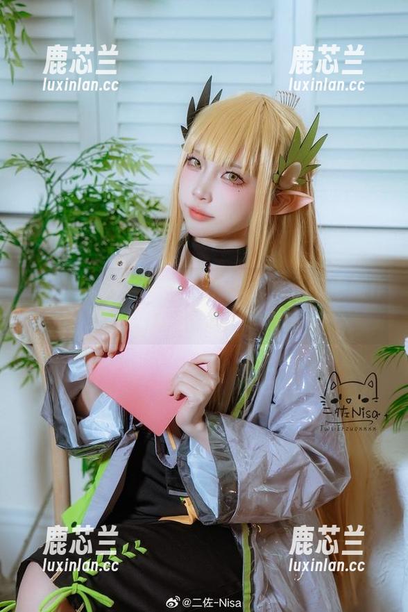 二佐Nisa 二佐Nisa的写真世界:酒吞童子的最新作品更新引发热议.txt