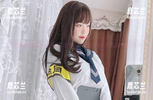你烨烨魅惑狼姐姐室外写真合集，记录自然与个人魅力的绝美图片.txt