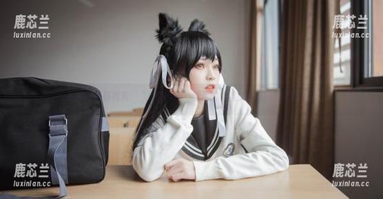 私拍图集新视角：“你的负卿”塑造的学姐兔女郎颠覆常规.txt