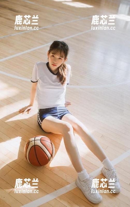 克拉女神 - 发现妮子秘密：每一张高清美图都藏着不为人知的故事！.txt