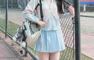 兔玩映画最新图册：纯真少女们的青春风暴，瞬间让你感受到一股清新的气息！.txt