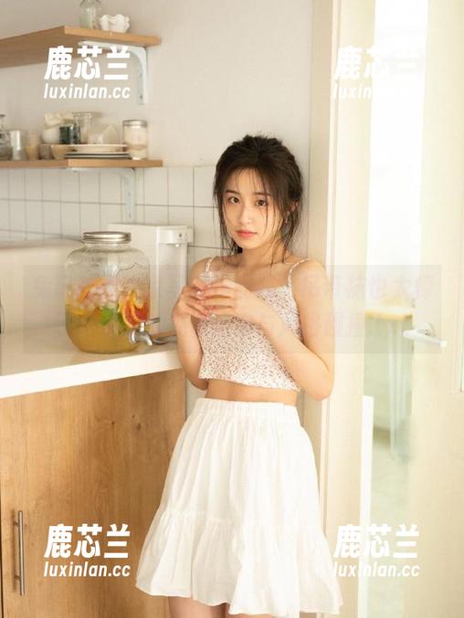 兔玩映画独家写真作品集，吊带袜也太棒了吧带来的视觉盛宴与风格碰撞.txt