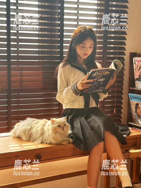 兔玩映画超性感网袜精彩作品集，分享女性魅力的无限可能.txt
