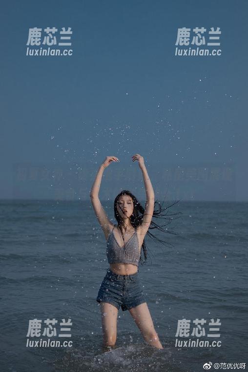 初夏女神 - 柒柒携手厨娘，私房美图展现美食与艺术的完美结合.txt