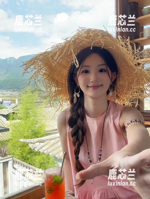 南国足艺 - 在“沫沫瑜伽”的指引下，体验心灵与身体的和谐，畅游原图与图片之美.txt