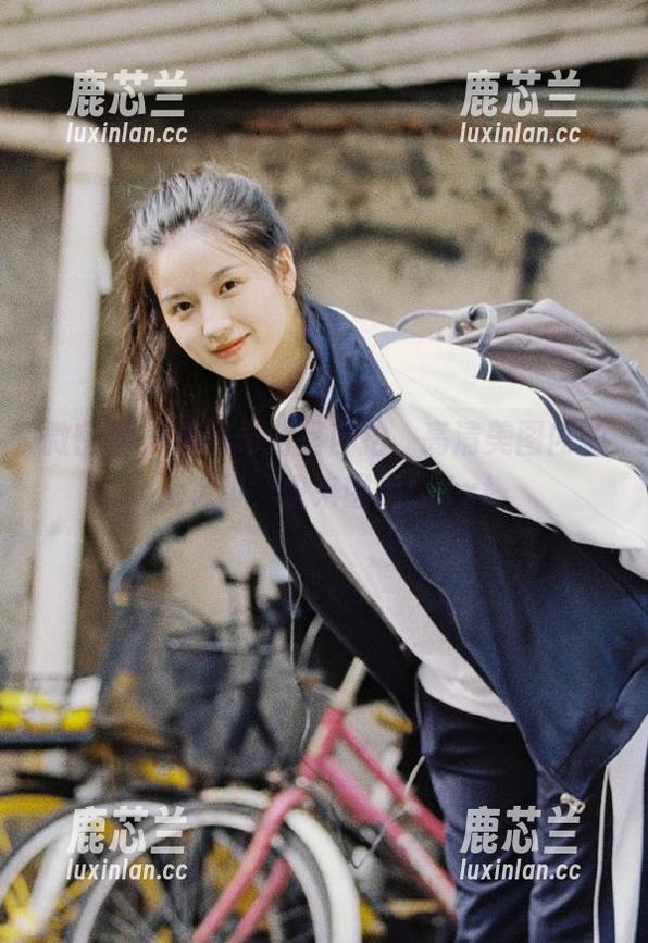 微密圈 - 周妍希浴室自拍，高清美图内购无水印，快来围观！.txt