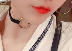 悸动夏天,啾小妍Deer短裤写真图片资源,带你领略娇美风情.txt