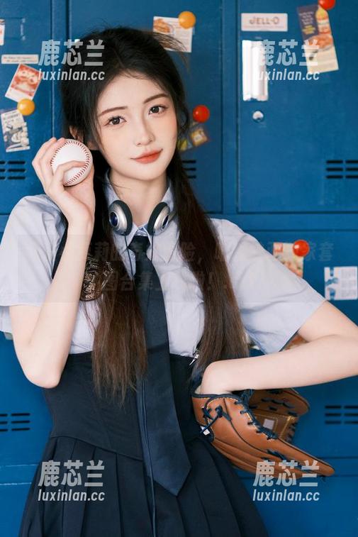 可爱小萝莉的奇妙冒险，喵糖映画独家套图合集上线啦！.txt