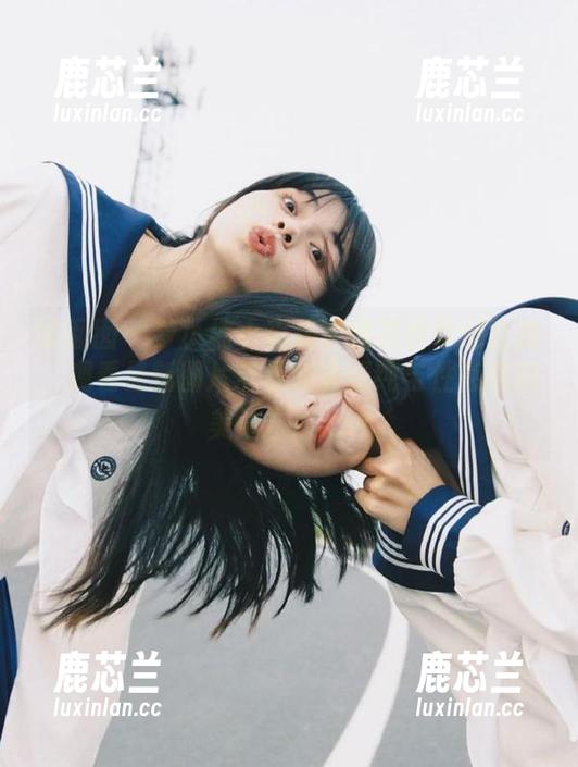 嗲囡囡 - 梦小楠小夜猫学妹写真作品全集，观看最新图片带你邂逅清纯与性感的完美结合！.txt