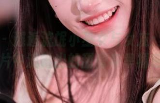 嗲囡囡 - 邂逅流氓小巫女与女友：绝美写真图片中流露出的甜蜜与幸福感.txt