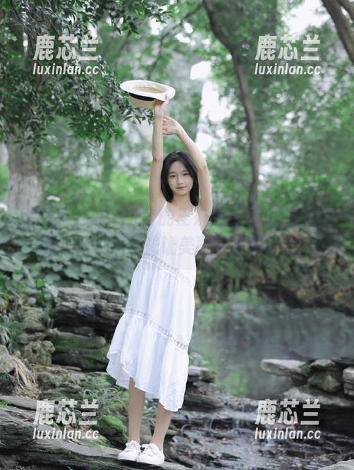 嗲囡囡 - 妙不可言的王婉悠Queen少女写真合集，无圣光让美丽更加真实.txt