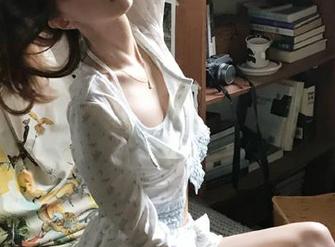 嗲囡囡 - 夏日泳衣精选合集：陈媚儿的写真艺术，捕捉每一抹阳光.txt