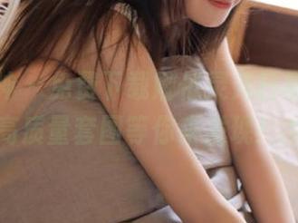 头条女神 - 免费下载娜依灵儿日常写真，超高质量套图等你来发现！.txt