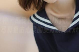 头条女神 - 感受杜菲菲的JK风潮：无圣光写真直击心灵的美好瞬间.txt