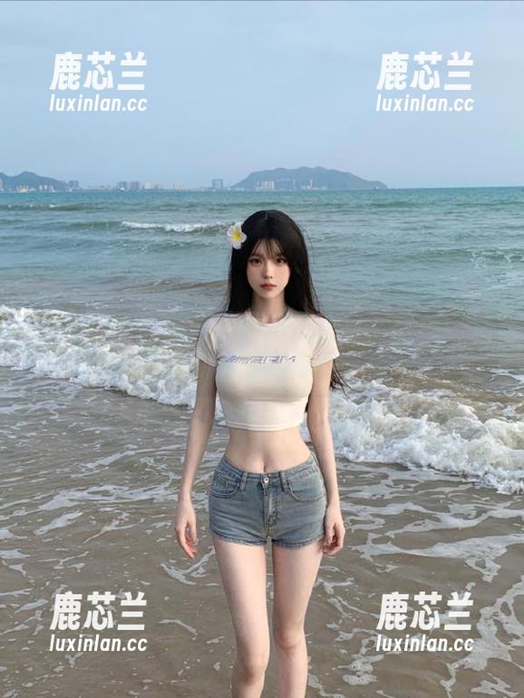 头条女神 - 迪爱儿风格皮衣写真合集：感受皮革魅力的多变套图之旅.txt