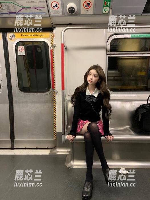 微密圈 - 解锁奔跑的晶骡子泳衣波霸的无限魅力，网盘必备高清合集下载！.txt