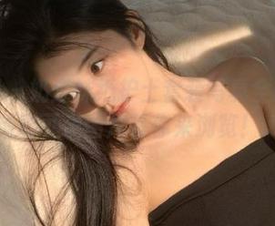 微密圈 - 奶宝妹纸护士套装写真全新更新，精彩可爱图片等你来浏览！.txt
