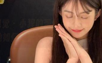 妖精视觉 - 小狸的蕾丝精选套图，快来看看她如何把蕾丝玩得如此精彩！.txt