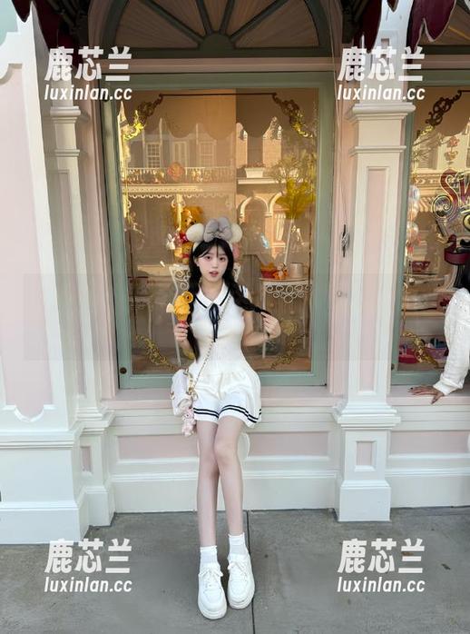 宋哈娜的经典之作：高清DJAWA-戴面具兔女郎写真照片分享.txt