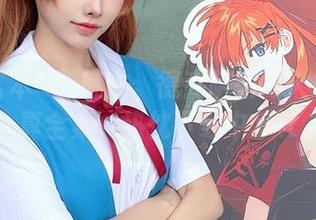 体验宫本桜的魅力：德克萨斯同人礼服写真全集，热忱下载中.txt
